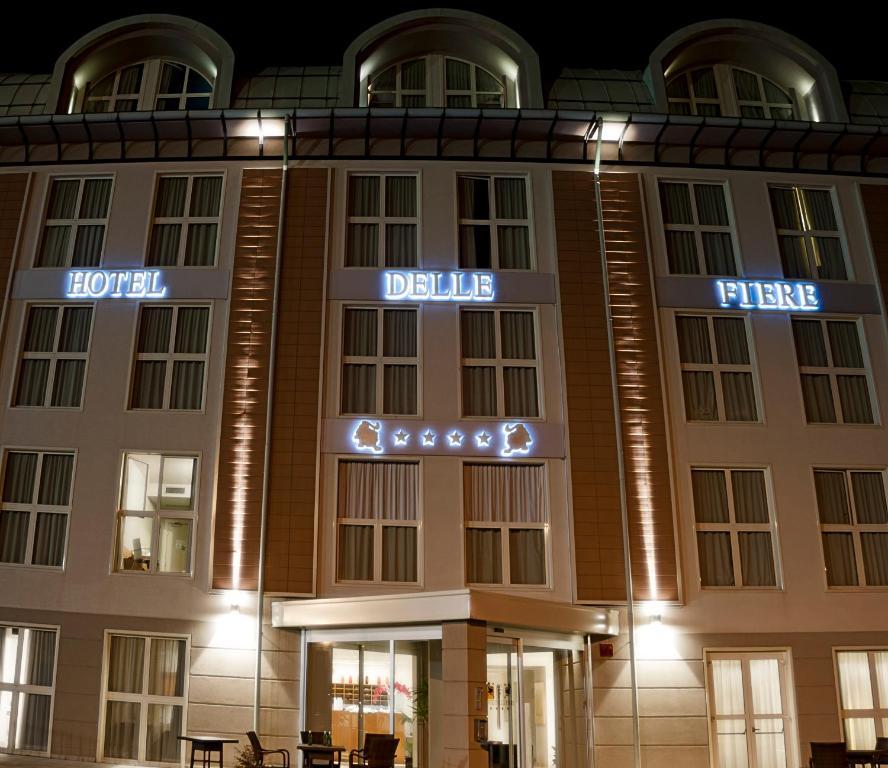 Hotel Delle Fiere Mozzate Eksteriør billede